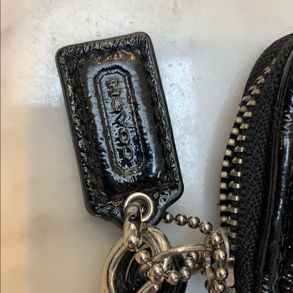 Coach wristlet - Picture 3 of 4